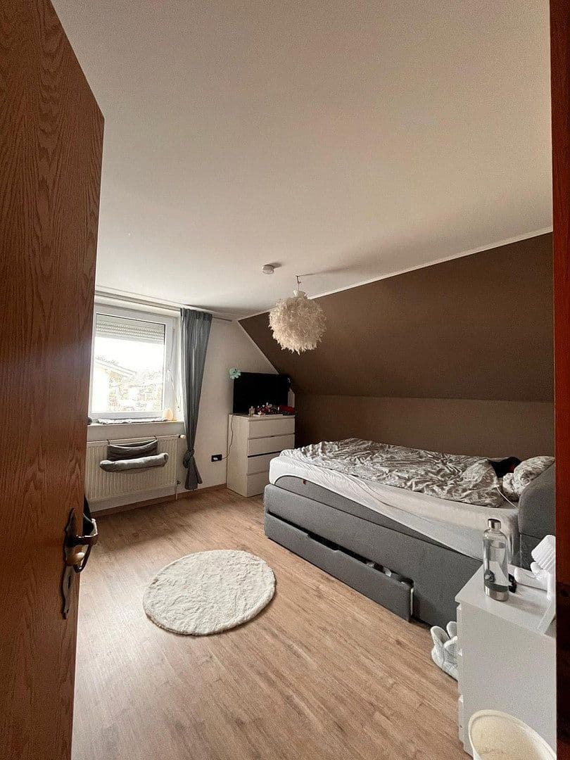 Predaj domu 160 m², pozemok 513 m², Maxhütte-Haidhof, Bavorsko Predaj domu 160 m², pozemok 513 m², Maxhütte-Haidhof, Bavorsko
