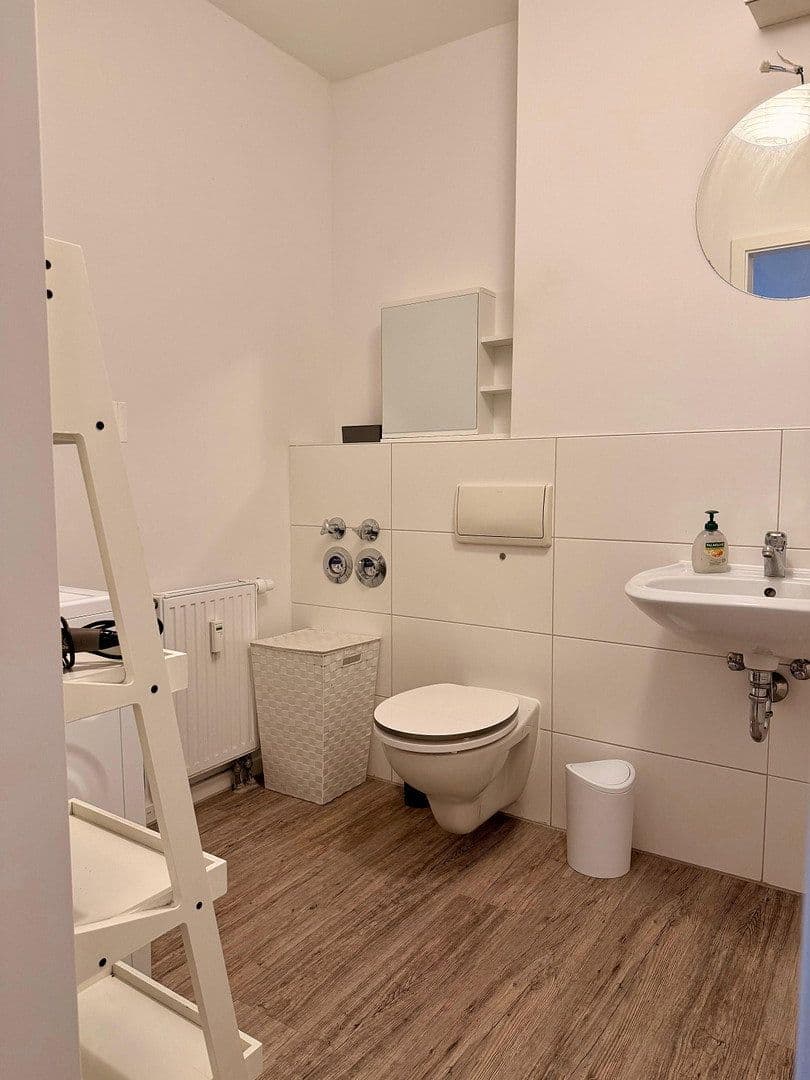 Prenájom bytu 2-izbový 60 m², Willestraße 7b, Berlin, Berlín Prenájom bytu 2-izbový 60 m², Willestraße 7b, Berlin, Berlín