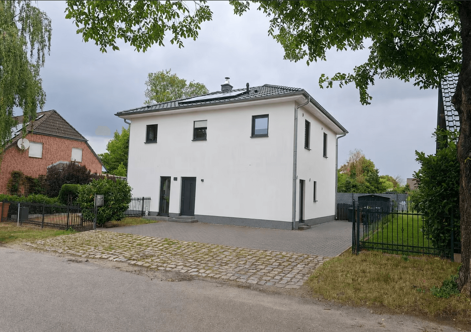 Predaj domu 152 m², pozemok 588 m², Hamburger Str. 18, Panketal, Brandenbursko Predaj domu 152 m², pozemok 588 m², Hamburger Str. 18, Panketal, Brandenbursko