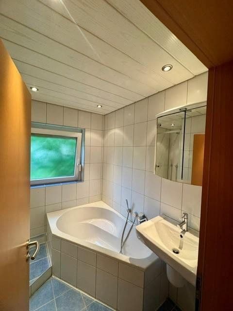 Predaj bytu 4-izbový 82 m², Schleiermacherstr.28, Leonberg, Bádensko-Wurttembersko Predaj bytu 4-izbový 82 m², Schleiermacherstr.28, Leonberg, Bádensko-Wurttembersko