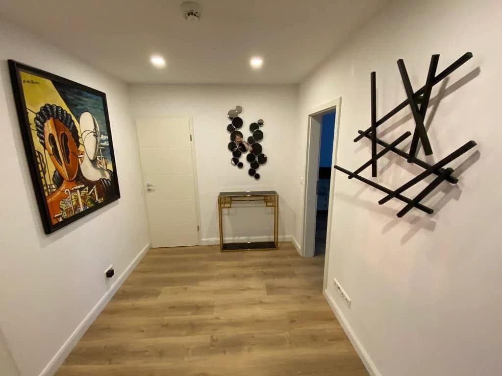 Prenájom bytu 2-izbový 60 m², Mannheim, Bádensko-Wurttembersko Prenájom bytu 2-izbový 60 m², Mannheim, Bádensko-Wurttembersko