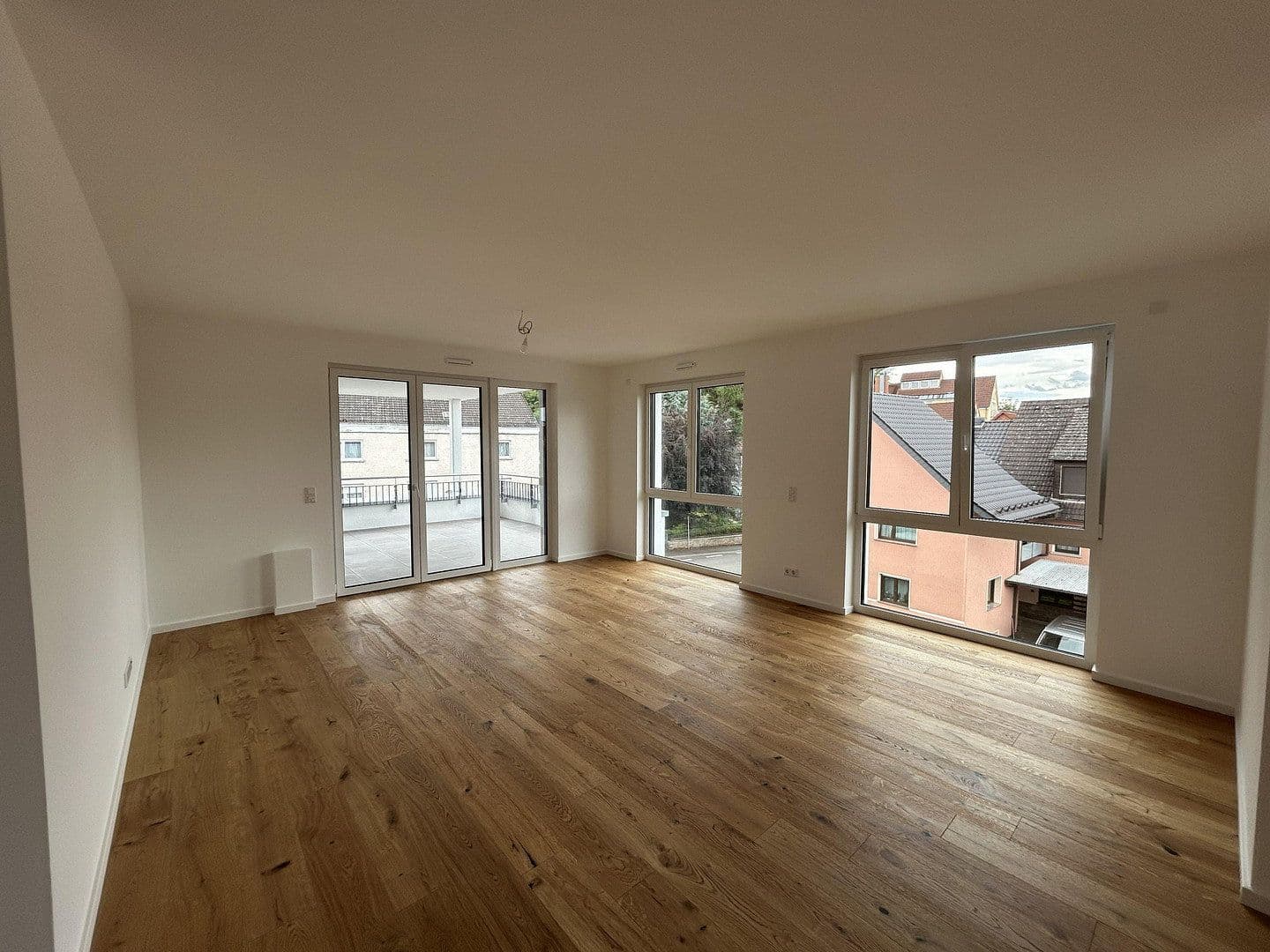 Predaj bytu 3-izbový 128 m², Alzenau, Bavorsko Predaj bytu 3-izbový 128 m², Alzenau, Bavorsko