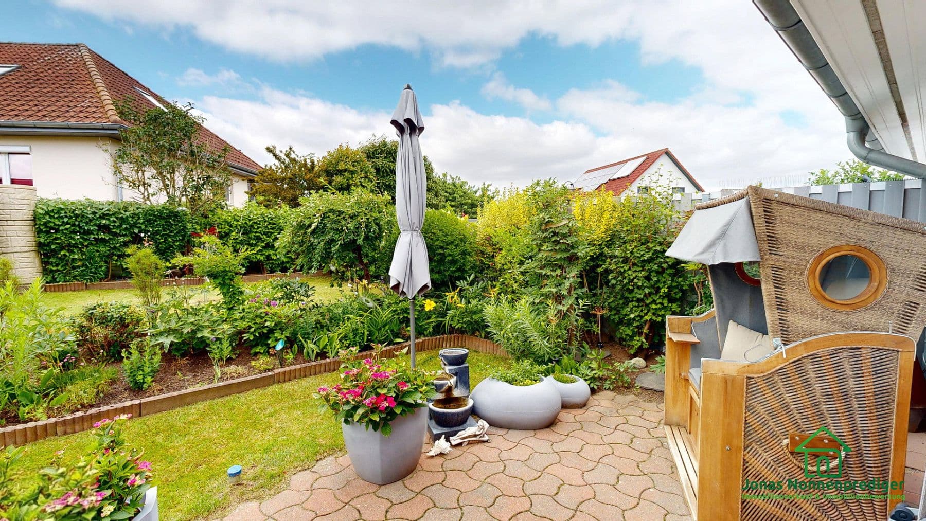 Predaj domu 123 m², pozemok 294 m², Barther Straße 73b, Schwerin, Meklenbursko-Predpomoransko Predaj domu 123 m², pozemok 294 m², Barther Straße 73b, Schwerin, Meklenbursko-Predpomoransko