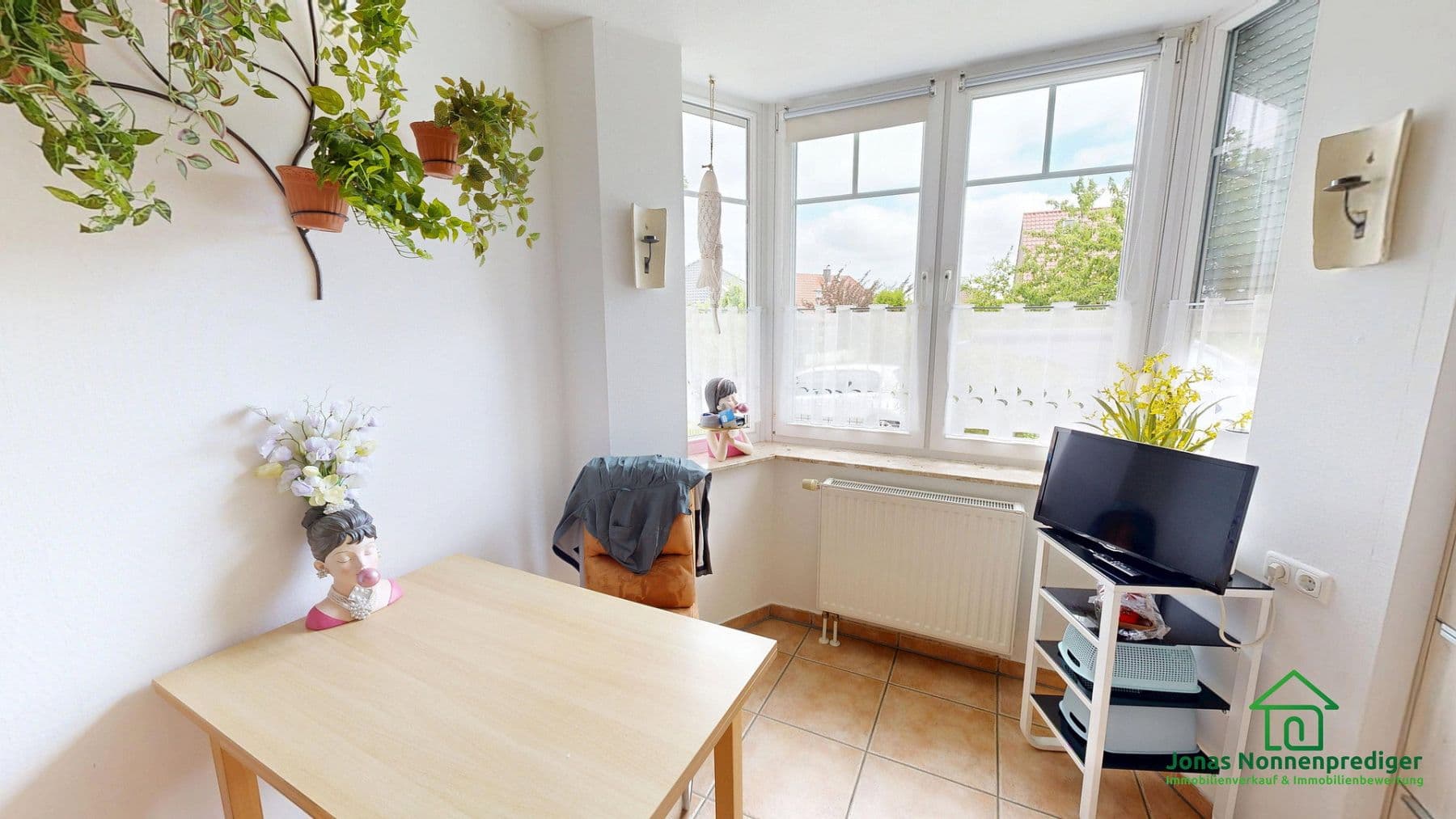 Predaj domu 123 m², pozemok 294 m², Barther Straße 73b, Schwerin, Meklenbursko-Predpomoransko Predaj domu 123 m², pozemok 294 m², Barther Straße 73b, Schwerin, Meklenbursko-Predpomoransko