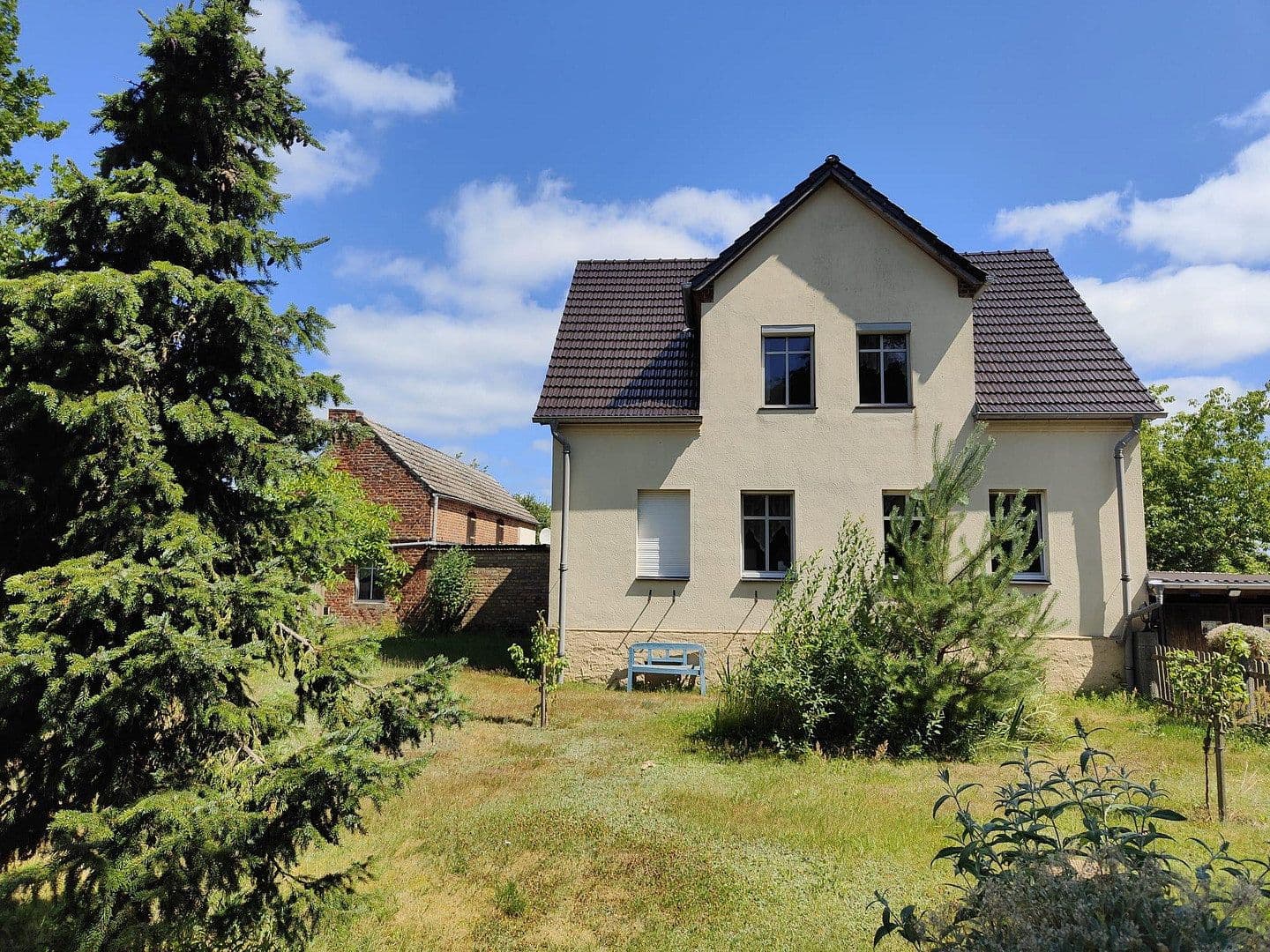 Predaj domu 110 m², pozemok 6.100 m², Stechlin, Brandenbursko Predaj domu 110 m², pozemok 6.100 m², Stechlin, Brandenbursko