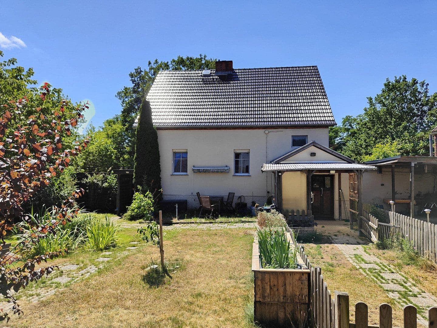 Predaj domu 110 m², pozemok 6.100 m², Stechlin, Brandenbursko Predaj domu 110 m², pozemok 6.100 m², Stechlin, Brandenbursko