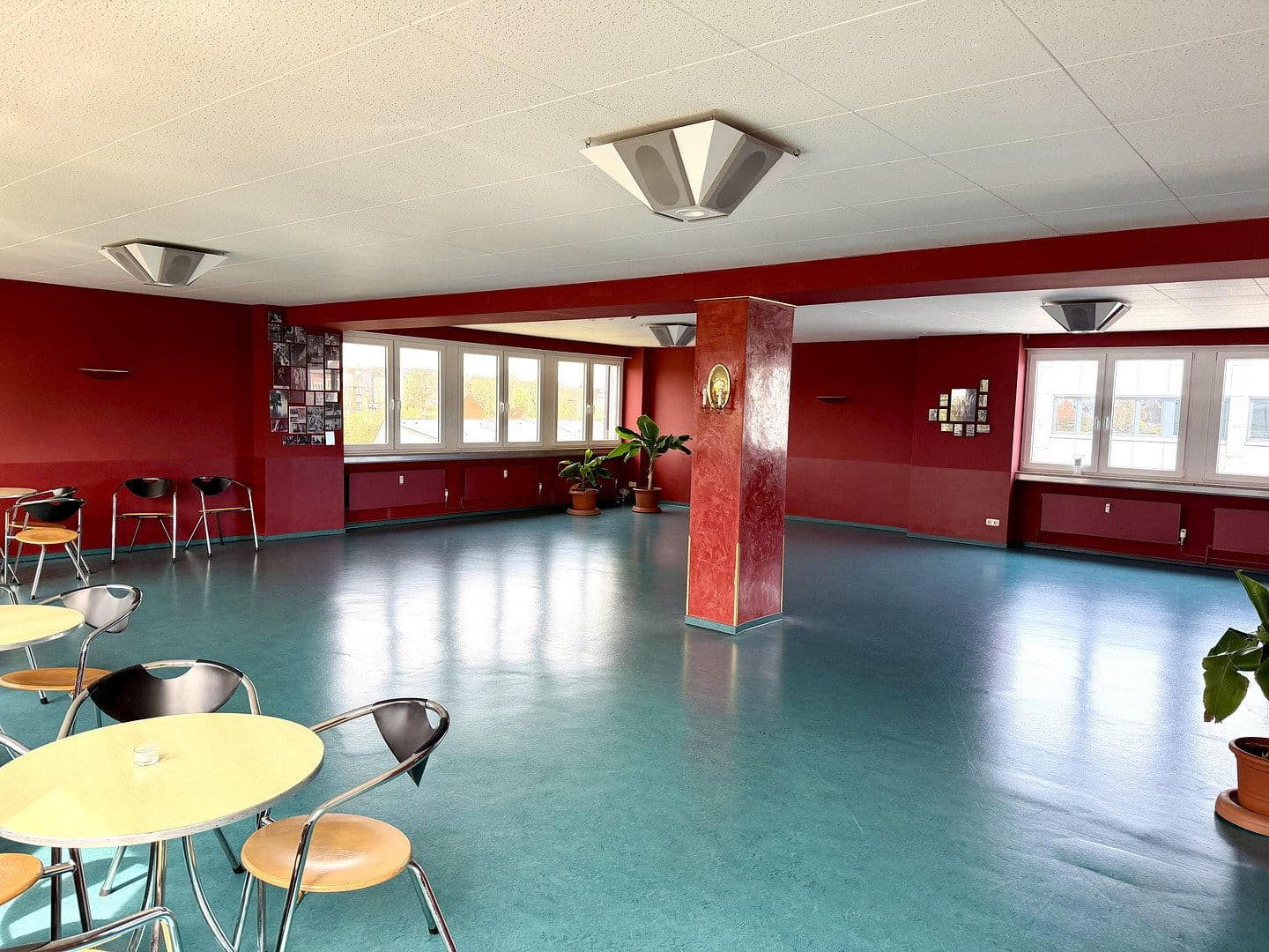 Prenájom kancelárie 250 m², Sophienblatt 88-90, Kiel, Šlezvicko-Holštajnsko Prenájom kancelárie 250 m², Sophienblatt 88-90, Kiel, Šlezvicko-Holštajnsko