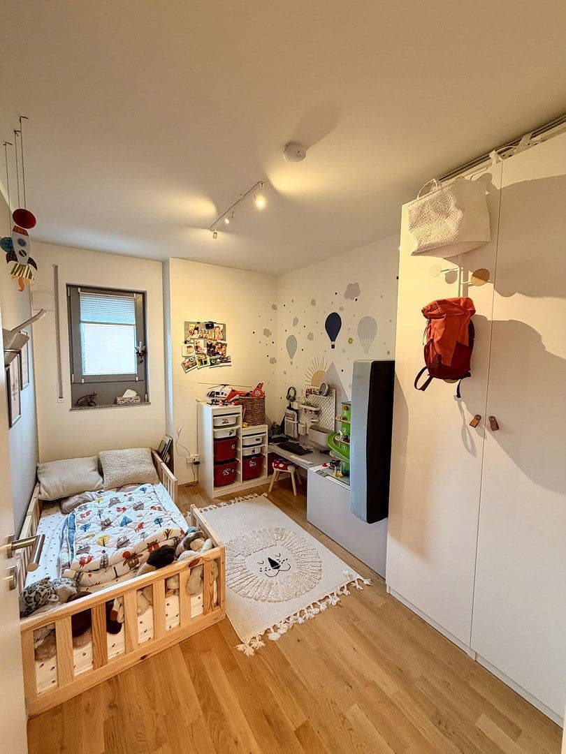 Prenájom bytu 4-izbový 102 m², Herrnstr 33, Fürth, Bavorsko Prenájom bytu 4-izbový 102 m², Herrnstr 33, Fürth, Bavorsko