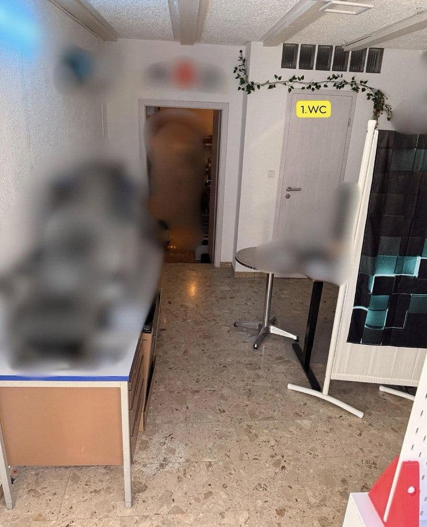 Prenájom nebytového priestoru 85 m², Untere Vorstadt 26, Tuttlingen, Bádensko-Wurttembersko Prenájom nebytového priestoru 85 m², Untere Vorstadt 26, Tuttlingen, Bádensko-Wurttembersko