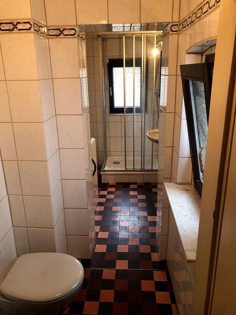 Predaj domu 378 m², pozemok 855 m², Velbert, Severné Porýnie - Westfálsko Predaj domu 378 m², pozemok 855 m², Velbert, Severné Porýnie - Westfálsko