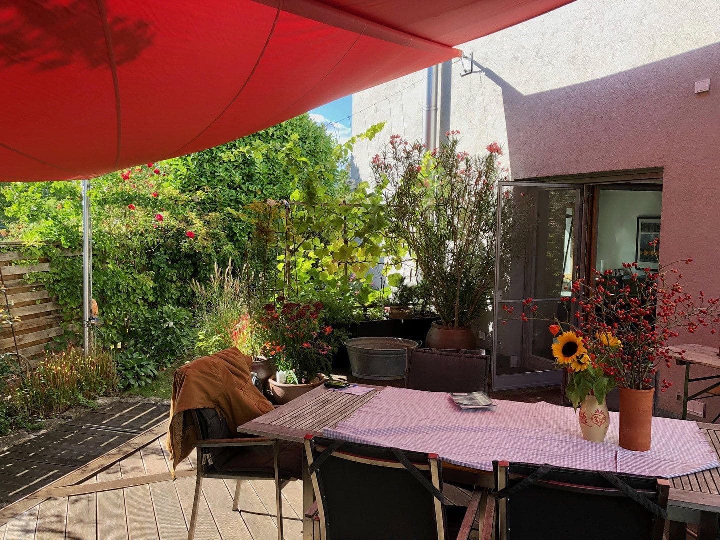 Predaj domu 164 m², pozemok 381 m², Steinbach (Taunus), Hesensko Predaj domu 164 m², pozemok 381 m², Steinbach (Taunus), Hesensko
