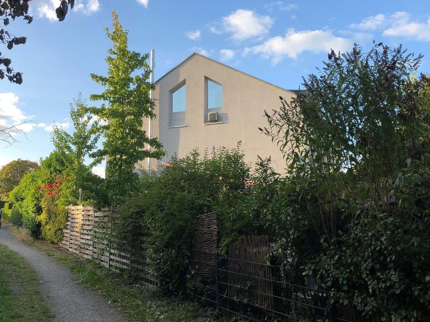 Predaj domu 164 m², pozemok 381 m², Steinbach (Taunus), Hesensko Predaj domu 164 m², pozemok 381 m², Steinbach (Taunus), Hesensko