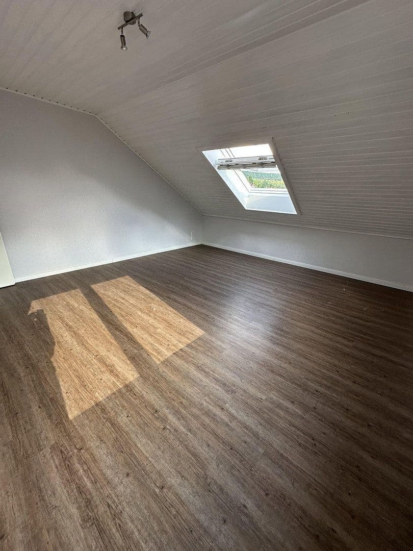 Prenájom bytu 2-izbový 72 m², Im kleinen Weinberg, Ortenberg, Hesensko Prenájom bytu 2-izbový 72 m², Im kleinen Weinberg, Ortenberg, Hesensko