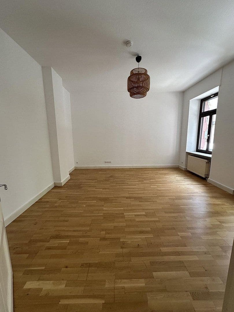 Prenájom bytu 4-izbový 115 m², Offenbach, Hesensko Prenájom bytu 4-izbový 115 m², Offenbach, Hesensko