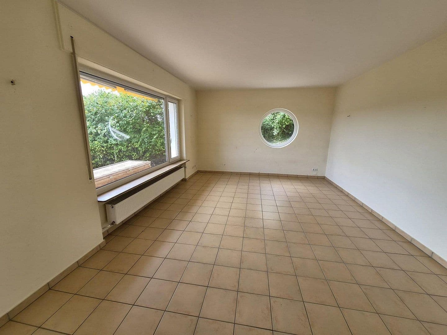 Predaj domu 160 m², pozemok 915 m², Maler-Müller-Straße 38, Bad Kreuznach, Porýnie-Falcko Predaj domu 160 m², pozemok 915 m², Maler-Müller-Straße 38, Bad Kreuznach, Porýnie-Falcko