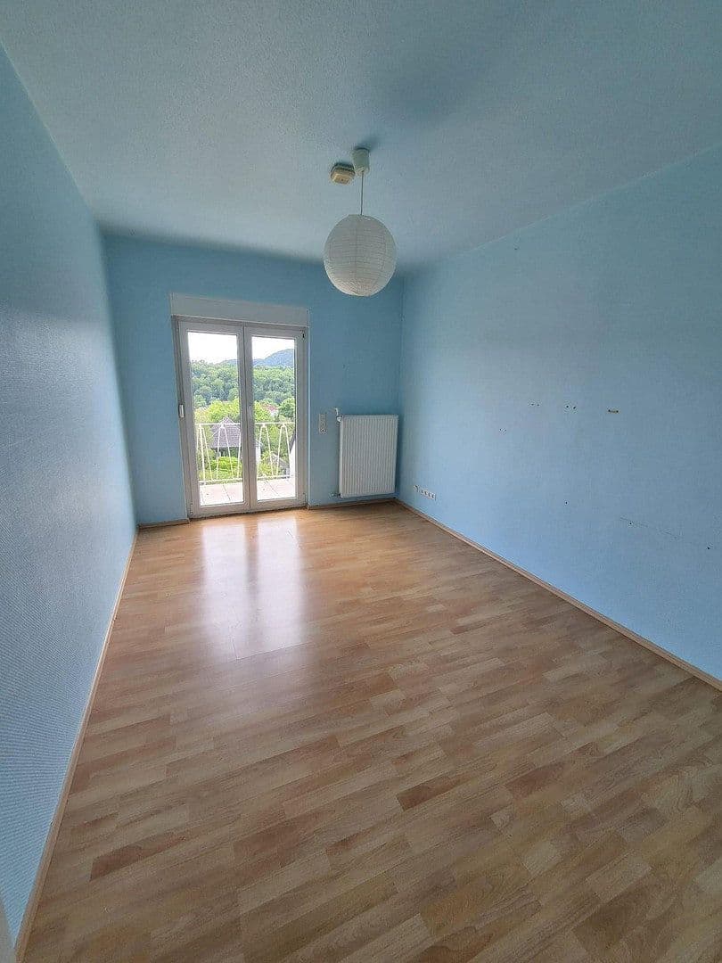 Predaj domu 160 m², pozemok 915 m², Maler-Müller-Straße 38, Bad Kreuznach, Porýnie-Falcko Predaj domu 160 m², pozemok 915 m², Maler-Müller-Straße 38, Bad Kreuznach, Porýnie-Falcko