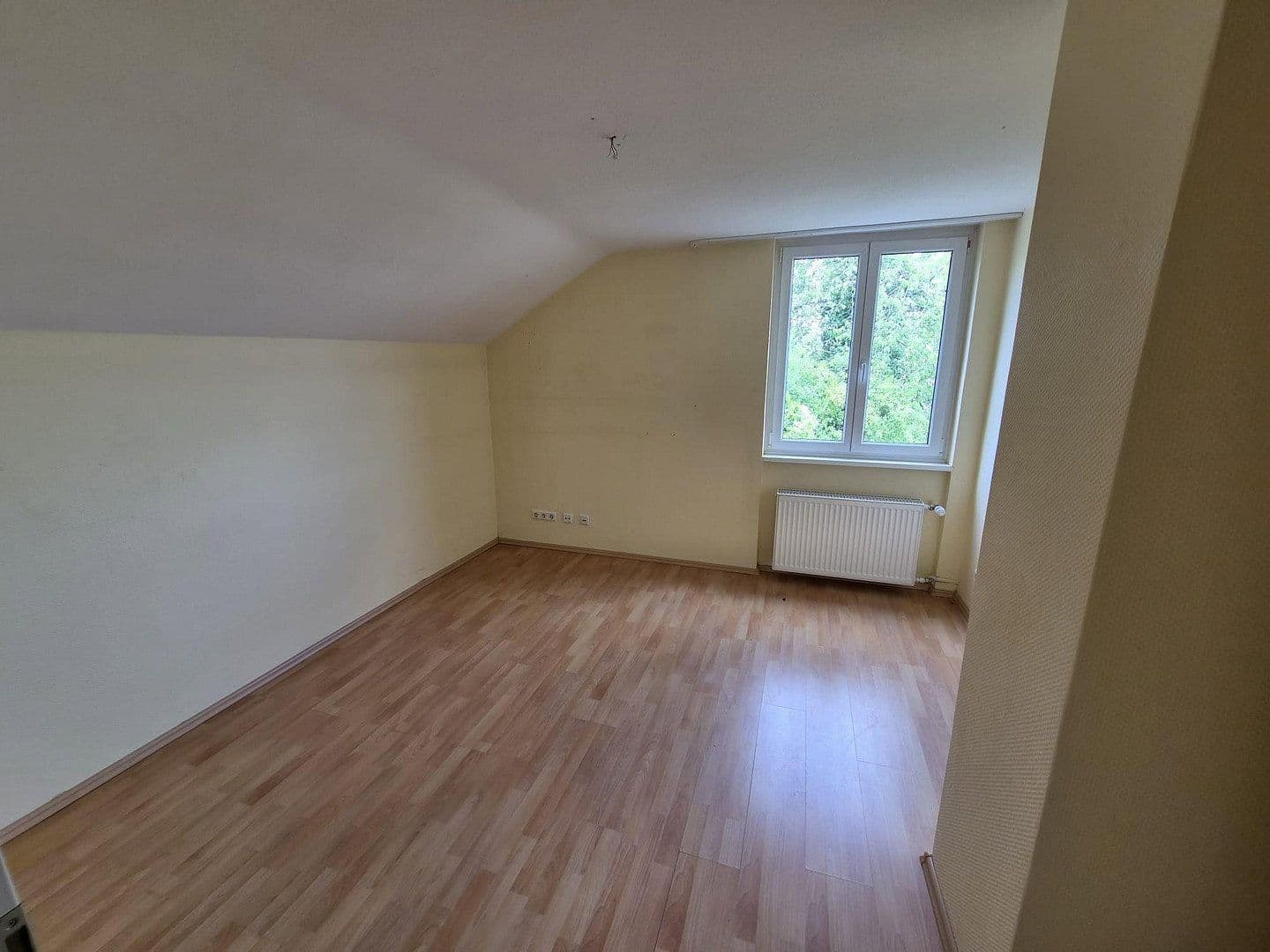 Predaj domu 160 m², pozemok 915 m², Maler-Müller-Straße 38, Bad Kreuznach, Porýnie-Falcko Predaj domu 160 m², pozemok 915 m², Maler-Müller-Straße 38, Bad Kreuznach, Porýnie-Falcko