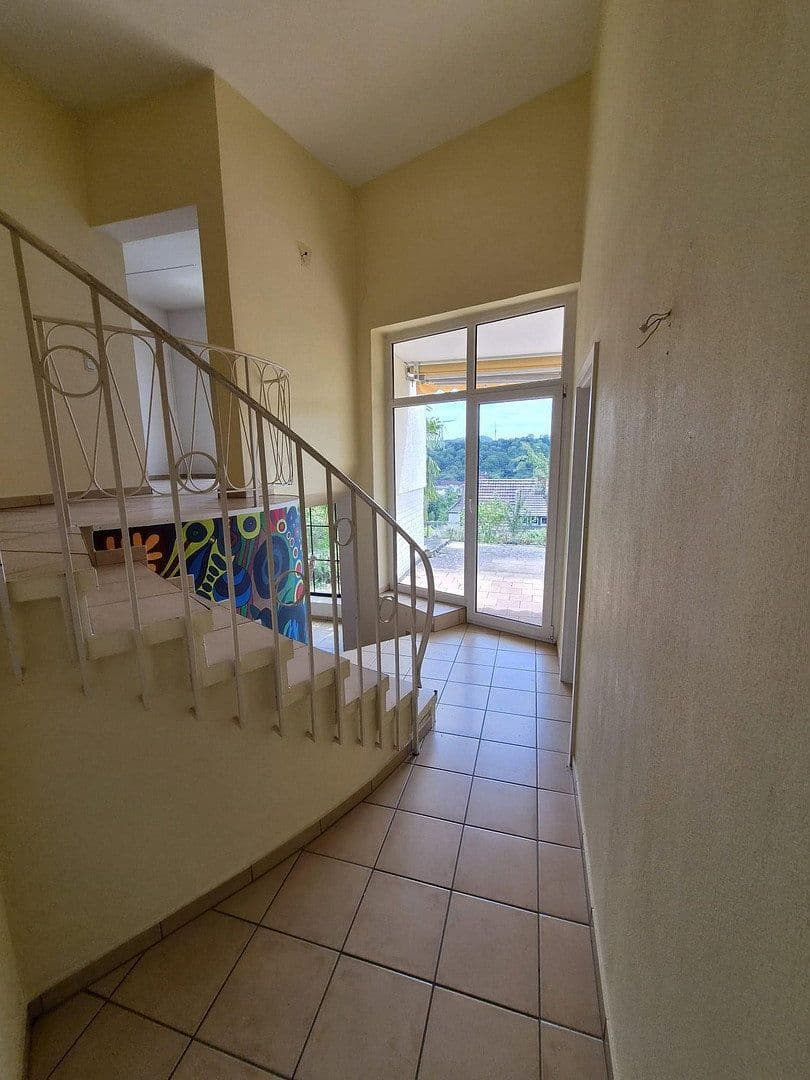 Predaj domu 160 m², pozemok 915 m², Maler-Müller-Straße 38, Bad Kreuznach, Porýnie-Falcko Predaj domu 160 m², pozemok 915 m², Maler-Müller-Straße 38, Bad Kreuznach, Porýnie-Falcko