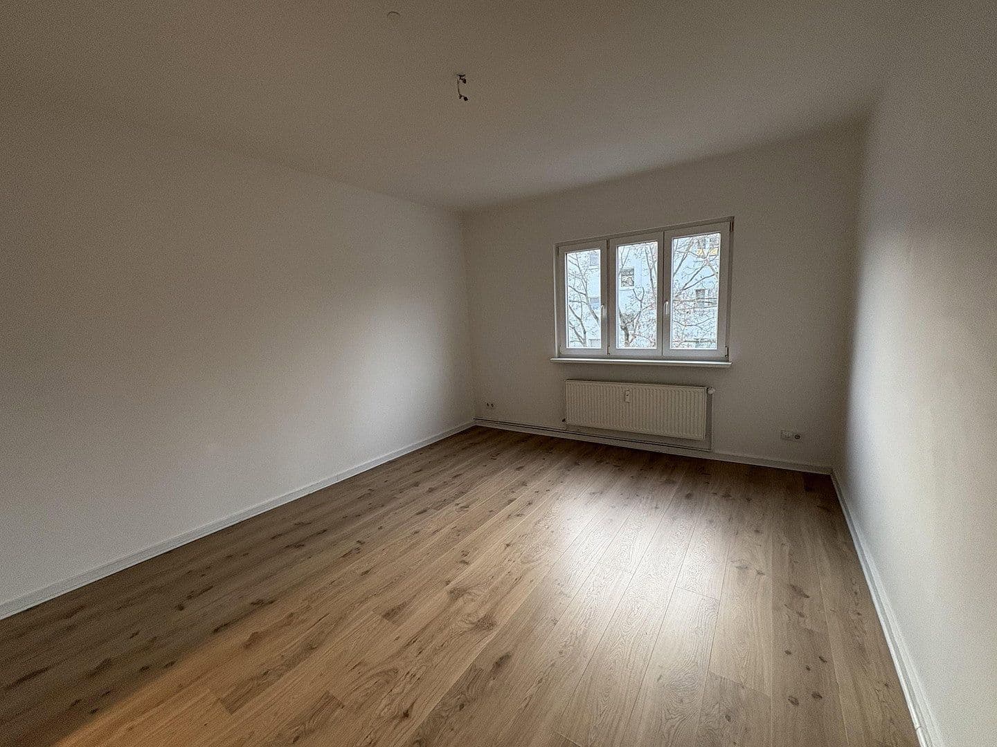 Predaj bytu 2-izbový 55 m², Ilmenauer Straße 6a, BERLin, Berlín Predaj bytu 2-izbový 55 m², Ilmenauer Straße 6a, BERLin, Berlín
