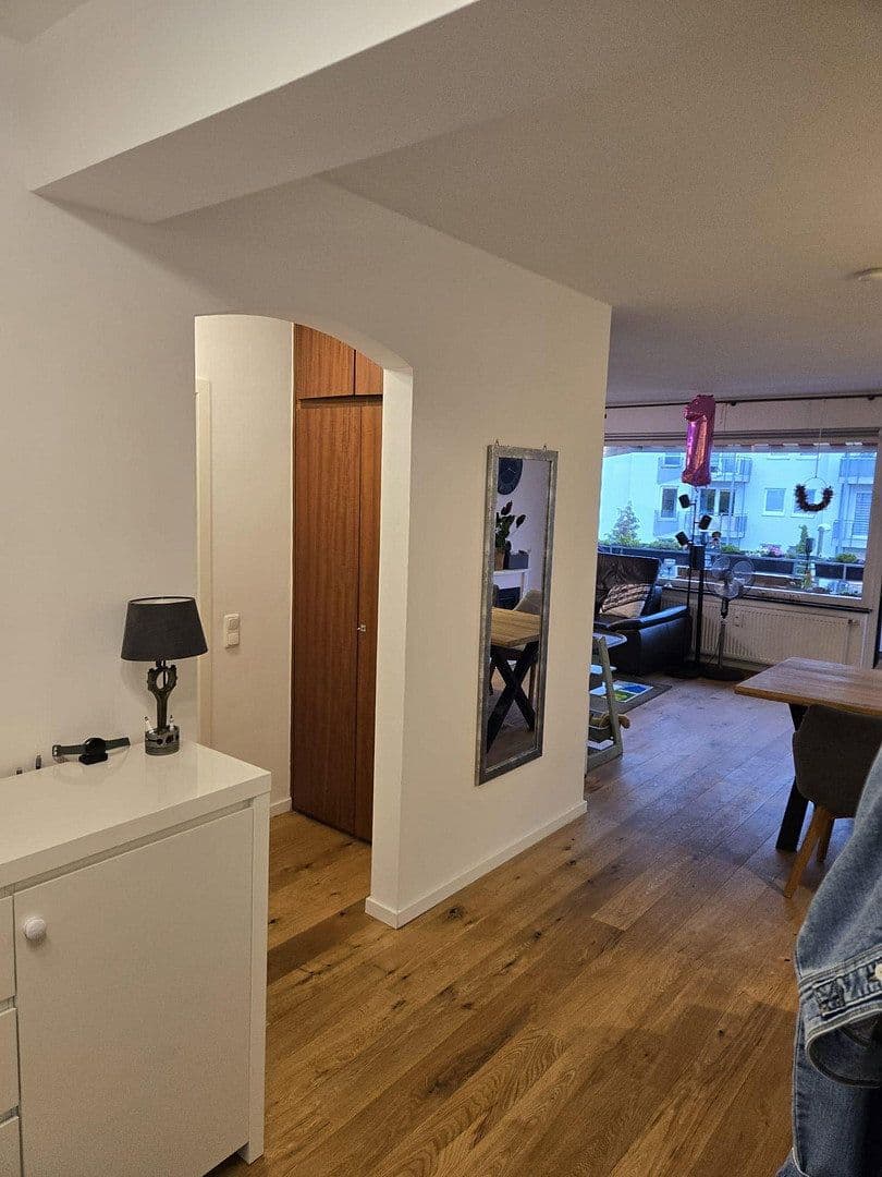 Predaj bytu 2-izbový 69 m², Köln, Severné Porýnie - Westfálsko Predaj bytu 2-izbový 69 m², Köln, Severné Porýnie - Westfálsko