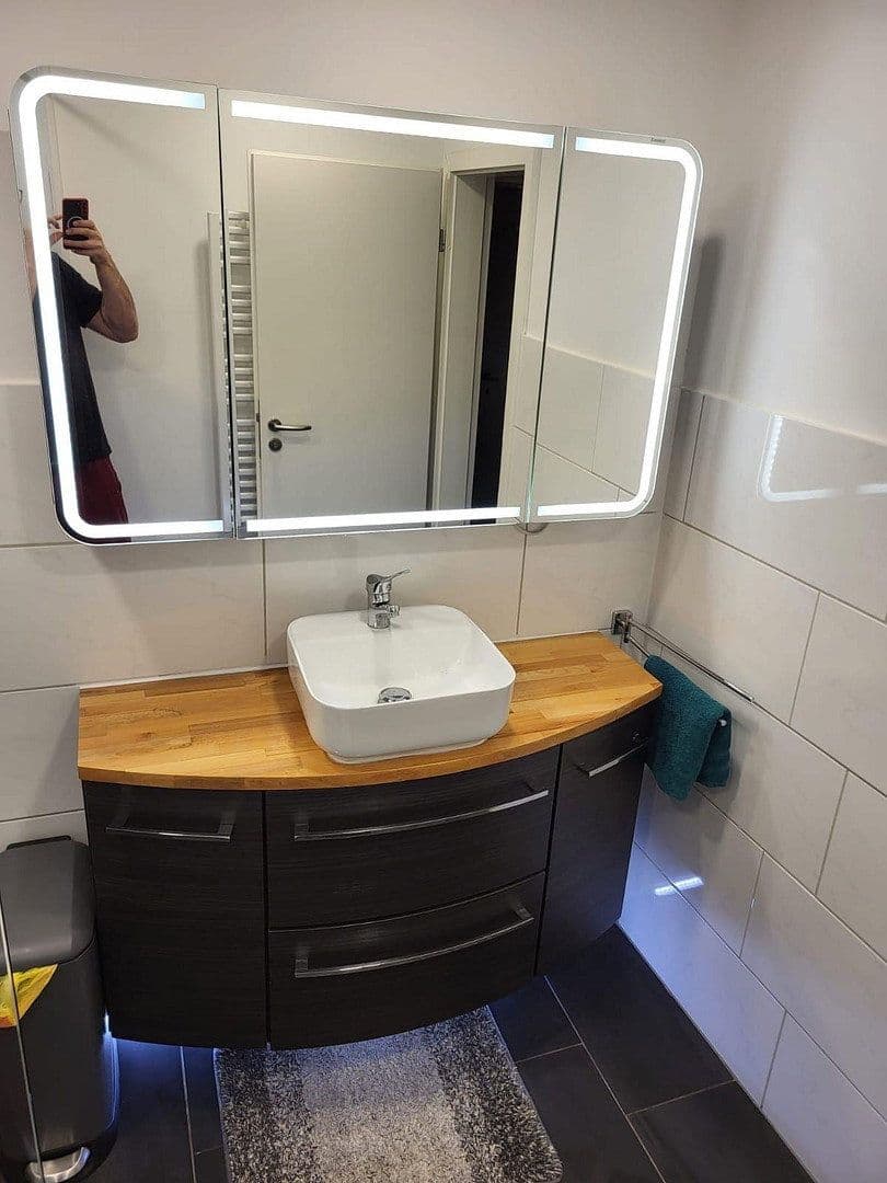 Predaj bytu 2-izbový 69 m², Köln, Severné Porýnie - Westfálsko Predaj bytu 2-izbový 69 m², Köln, Severné Porýnie - Westfálsko