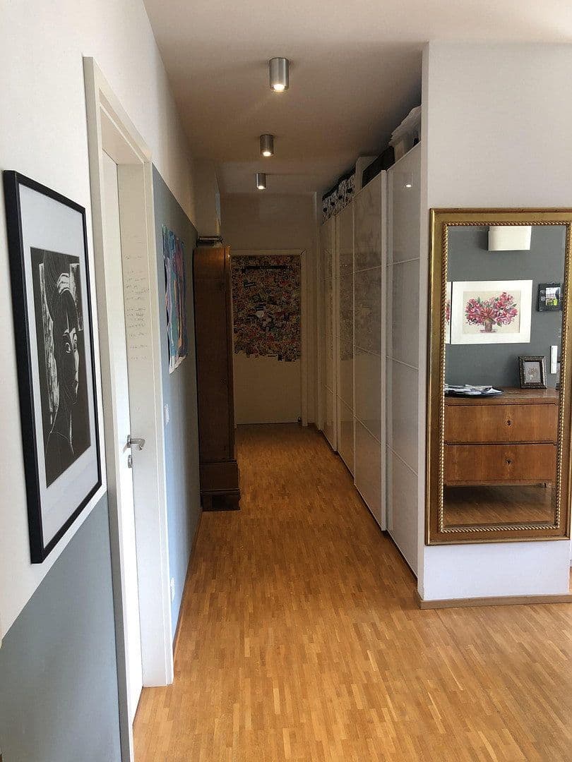 Prenájom bytu 4-izbový 120 m², Eschengraben 22, Berlin, Berlín Prenájom bytu 4-izbový 120 m², Eschengraben 22, Berlin, Berlín