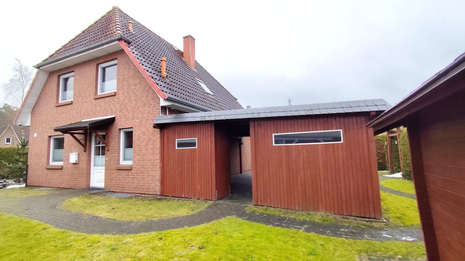 Predaj domu 108 m², pozemok 474 m², Buchholz in der Nordheide, Dolné Sasko Predaj domu 108 m², pozemok 474 m², Buchholz in der Nordheide, Dolné Sasko