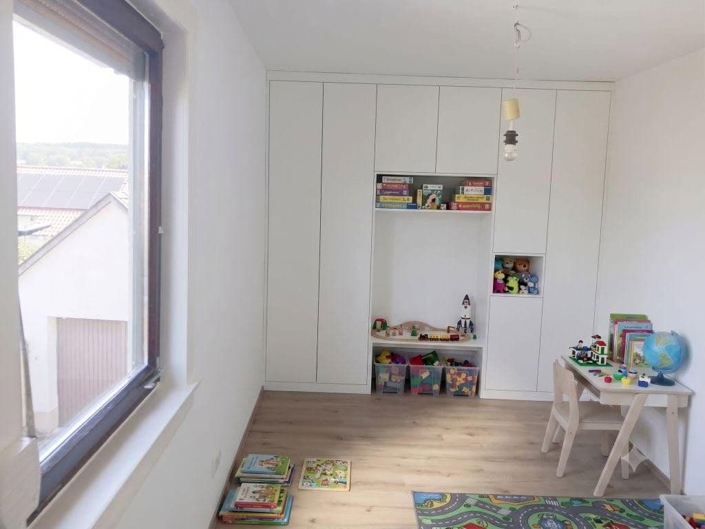Prenájom bytu 5-izbový 160 m², Am Trieb 0, Aidhausen, Bavorsko Prenájom bytu 5-izbový 160 m², Am Trieb 0, Aidhausen, Bavorsko