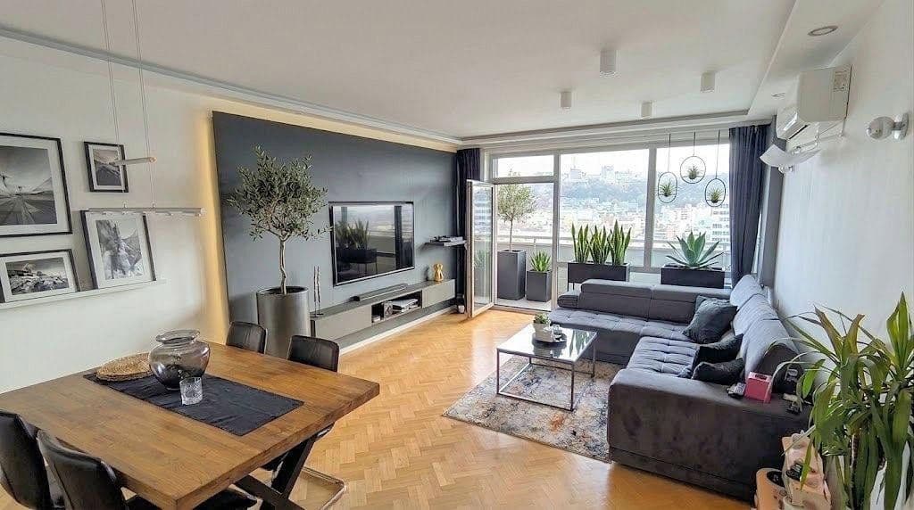 Predaj bytu 3-izbový 95 m², Saarbrücken, Sársko Predaj bytu 3-izbový 95 m², Saarbrücken, Sársko