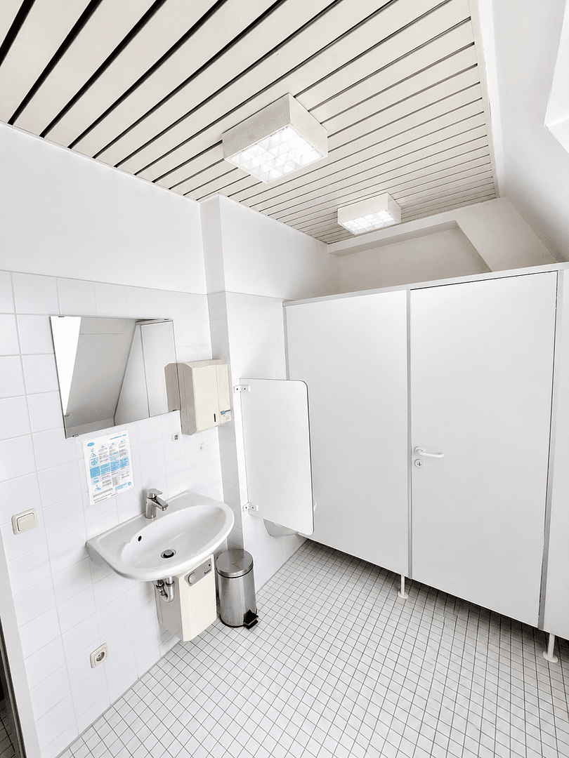 Prenájom kancelárie 132 m², Waltershäuser Straße 21, Gotha, Durínsko Prenájom kancelárie 132 m², Waltershäuser Straße 21, Gotha, Durínsko