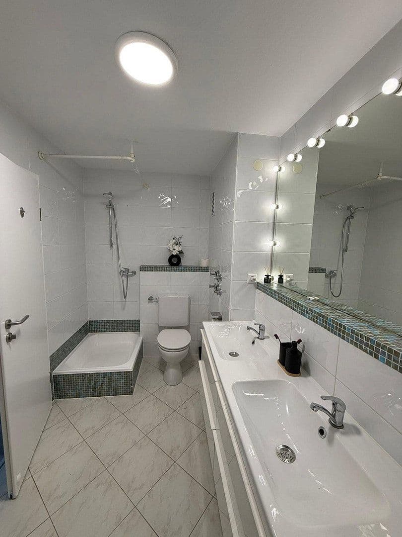 Predaj bytu 4-izbový 100 m², Baden Baden, Bádensko-Wurttembersko Predaj bytu 4-izbový 100 m², Baden Baden, Bádensko-Wurttembersko
