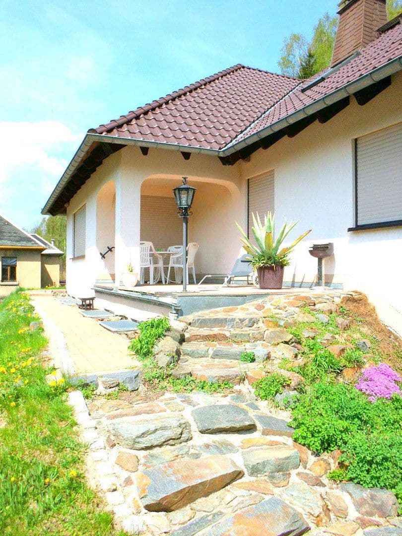 Predaj domu 199 m², pozemok 1.550 m², Klingenthal, Sasko Predaj domu 199 m², pozemok 1.550 m², Klingenthal, Sasko