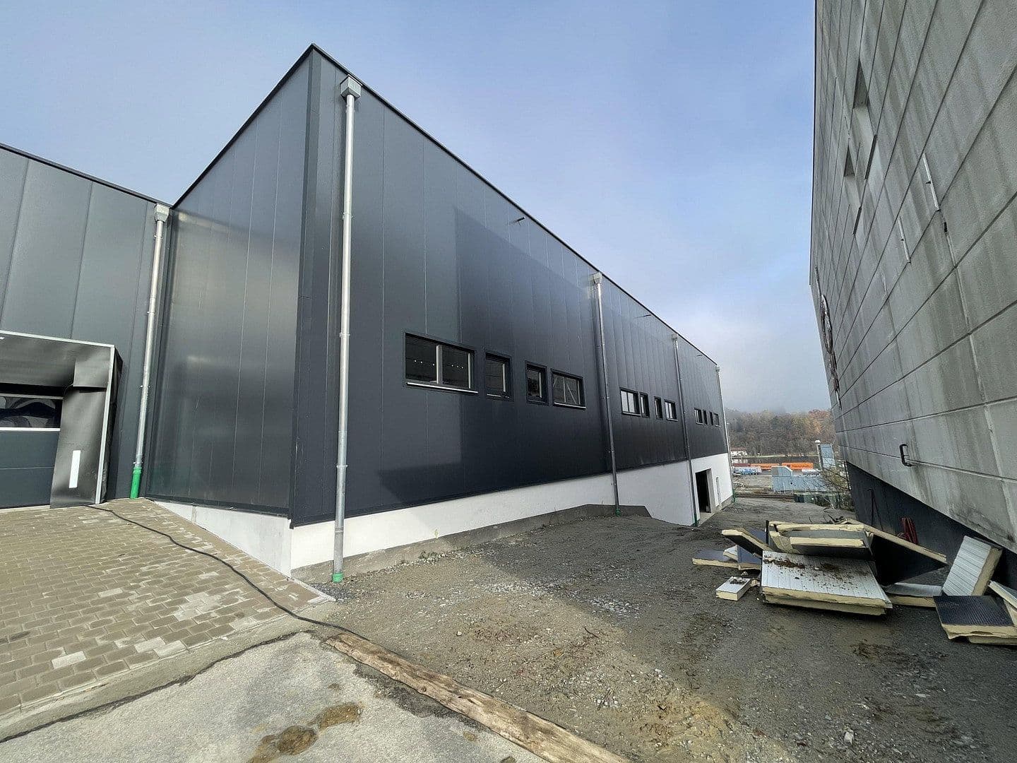 Prenájom nebytového priestoru 2.212 m², Winzerleite 4, Passau, Bavorsko Prenájom nebytového priestoru 2.212 m², Winzerleite 4, Passau, Bavorsko