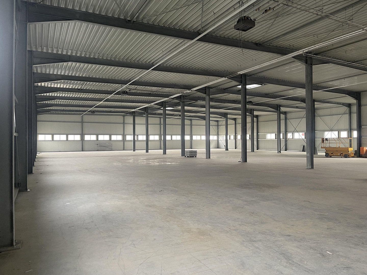 Prenájom nebytového priestoru 2.212 m², Winzerleite 4, Passau, Bavorsko Prenájom nebytového priestoru 2.212 m², Winzerleite 4, Passau, Bavorsko