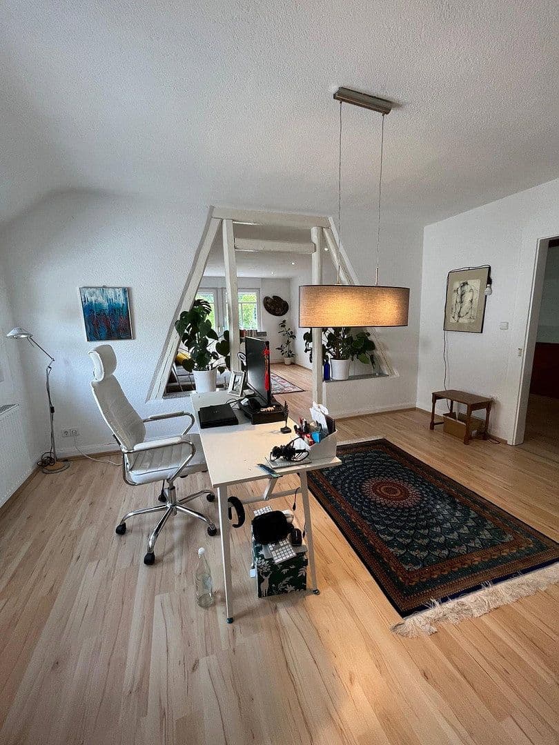 Prenájom bytu 3-izbový 98 m², Mosbach, Bádensko-Wurttembersko Prenájom bytu 3-izbový 98 m², Mosbach, Bádensko-Wurttembersko