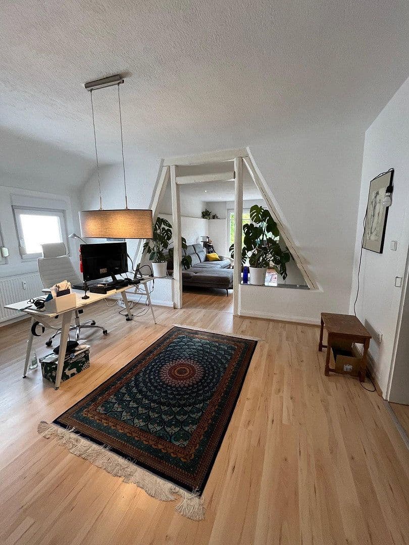 Prenájom bytu 3-izbový 98 m², Mosbach, Bádensko-Wurttembersko Prenájom bytu 3-izbový 98 m², Mosbach, Bádensko-Wurttembersko