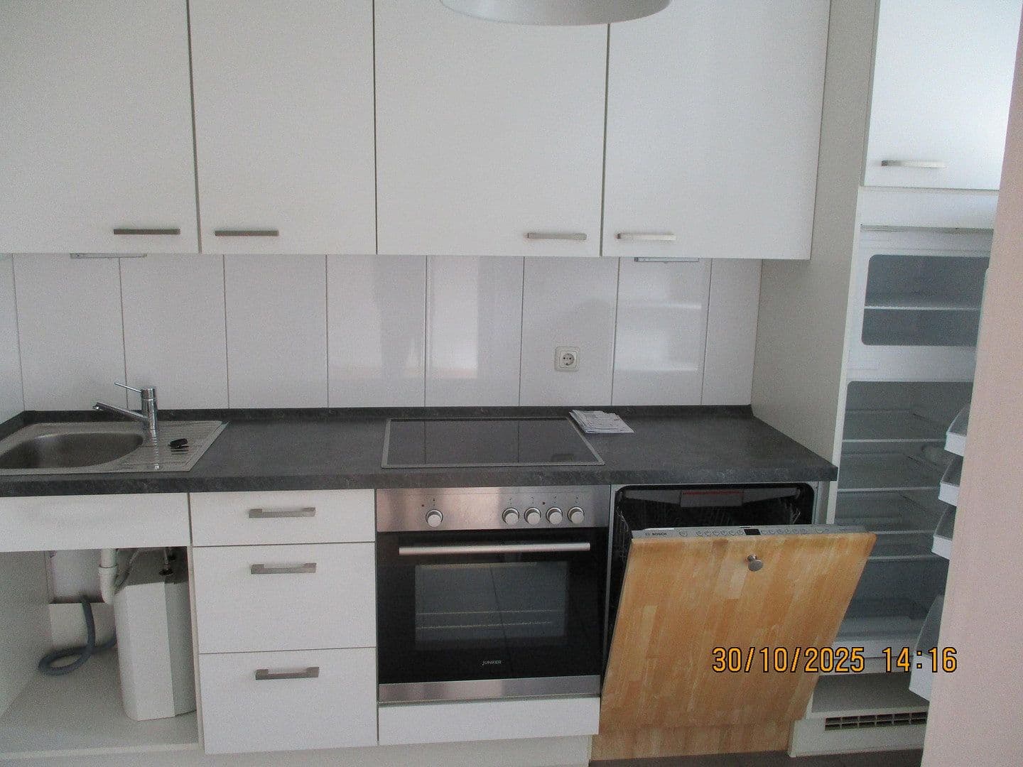 Prenájom bytu 2-izbový 52 m², Heinickestr. 38, Essen, Severné Porýnie - Westfálsko Prenájom bytu 2-izbový 52 m², Heinickestr. 38, Essen, Severné Porýnie - Westfálsko