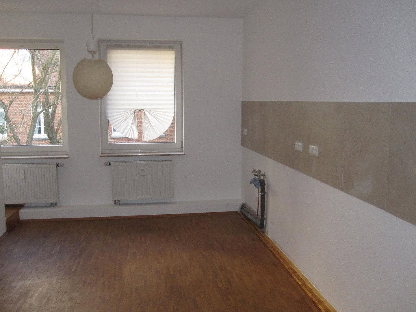 Prenájom bytu 2-izbový 81 m², Blumenstr. 3, Hannover, Dolné Sasko Prenájom bytu 2-izbový 81 m², Blumenstr. 3, Hannover, Dolné Sasko