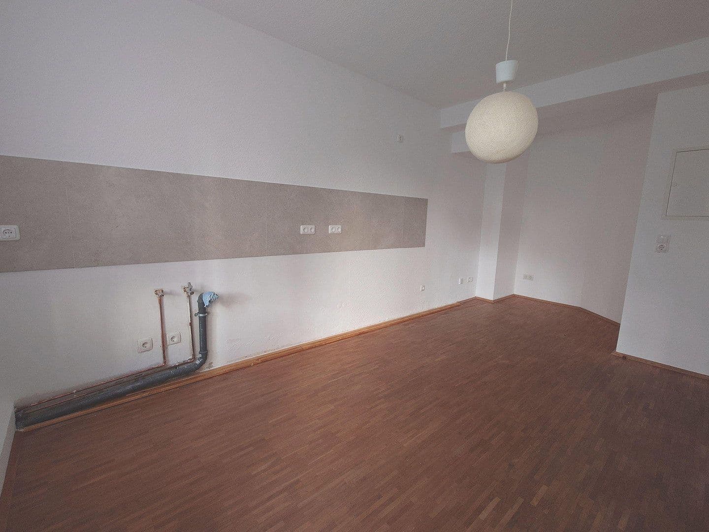 Prenájom bytu 2-izbový 81 m², Blumenstr. 3, Hannover, Dolné Sasko Prenájom bytu 2-izbový 81 m², Blumenstr. 3, Hannover, Dolné Sasko