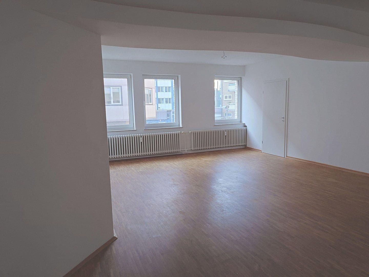 Prenájom bytu 2-izbový 81 m², Blumenstr. 3, Hannover, Dolné Sasko Prenájom bytu 2-izbový 81 m², Blumenstr. 3, Hannover, Dolné Sasko
