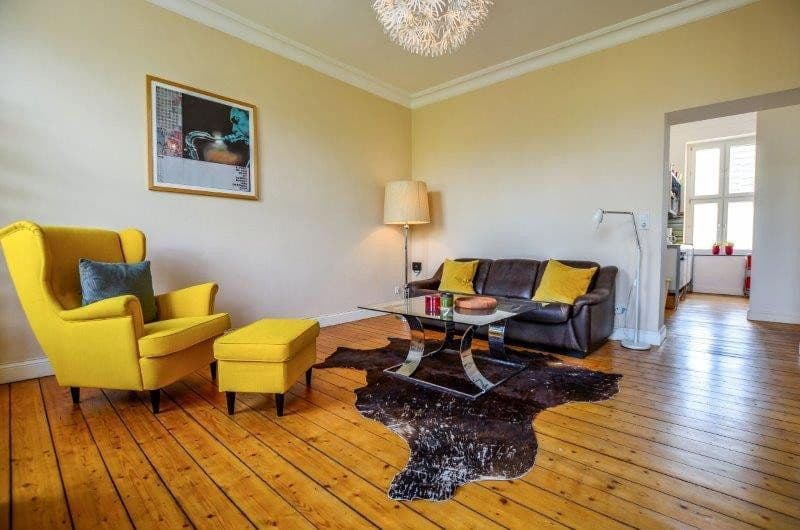 Prenájom bytu 2-izbový 64 m², Neuhöffer Straße 11, Köln-Deutz, Severné Porýnie - Westfálsko Prenájom bytu 2-izbový 64 m², Neuhöffer Straße 11, Köln-Deutz, Severné Porýnie - Westfálsko