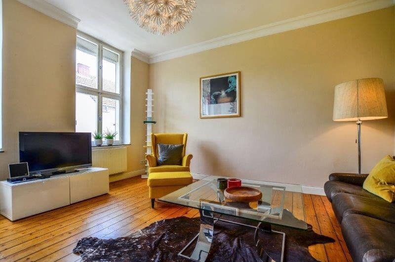 Prenájom bytu 2-izbový 64 m², Neuhöffer Straße 11, Köln-Deutz, Severné Porýnie - Westfálsko Prenájom bytu 2-izbový 64 m², Neuhöffer Straße 11, Köln-Deutz, Severné Porýnie - Westfálsko