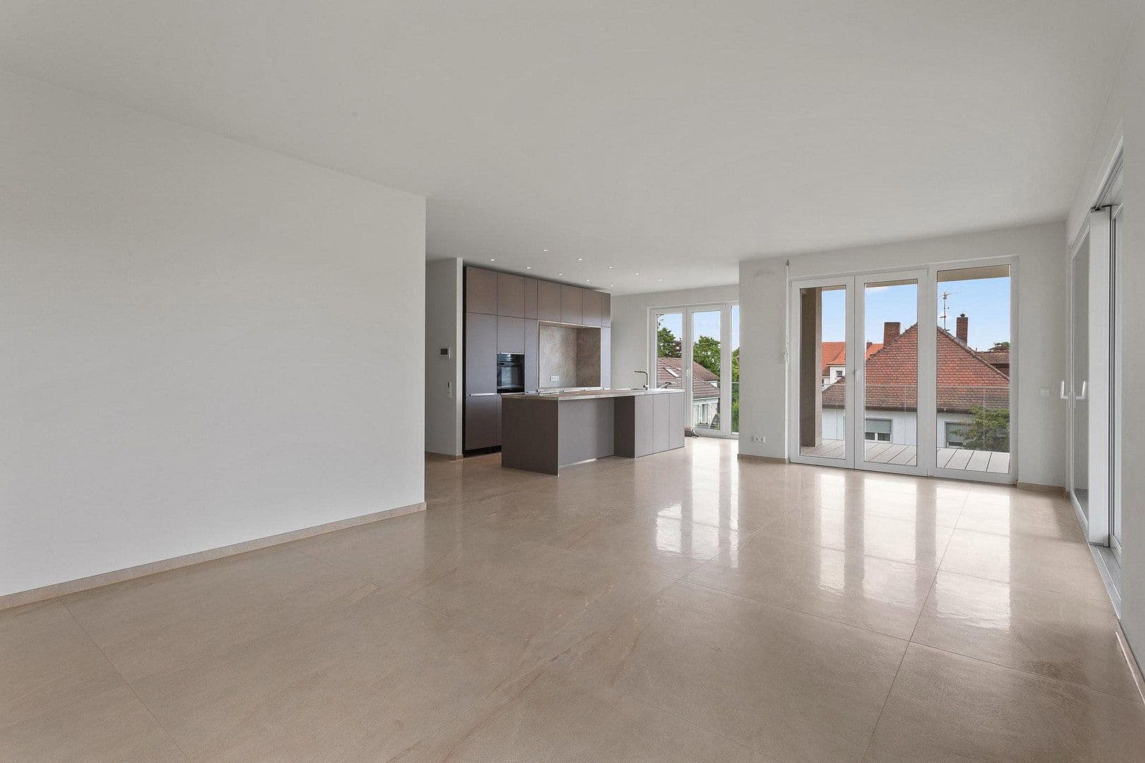 Prenájom bytu 4-izbový 166 m², Liebfrauenstraße 12, Oberursel (Taunus), Hesensko Prenájom bytu 4-izbový 166 m², Liebfrauenstraße 12, Oberursel (Taunus), Hesensko