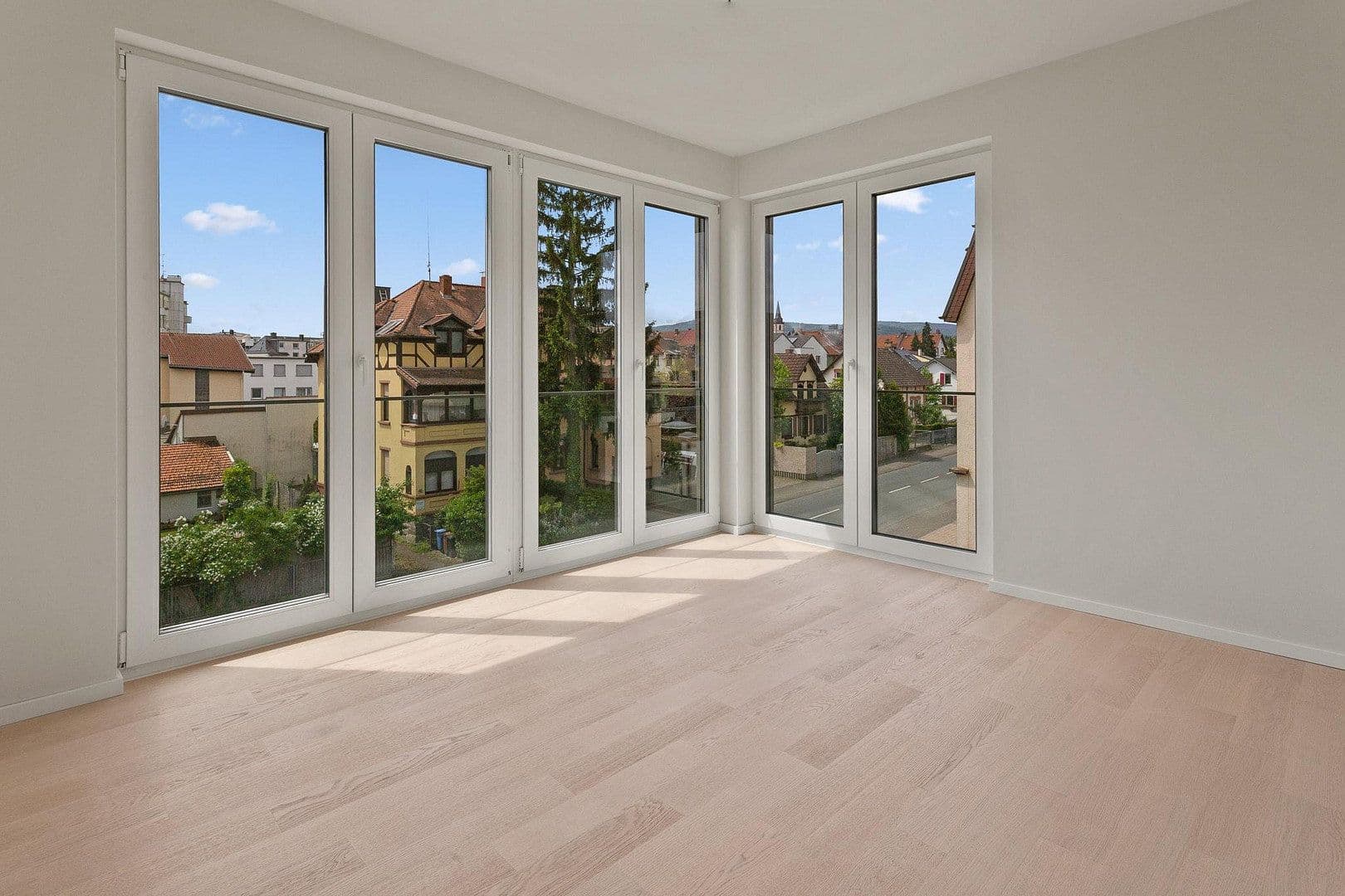 Prenájom bytu 4-izbový 166 m², Liebfrauenstraße 12, Oberursel (Taunus), Hesensko Prenájom bytu 4-izbový 166 m², Liebfrauenstraße 12, Oberursel (Taunus), Hesensko