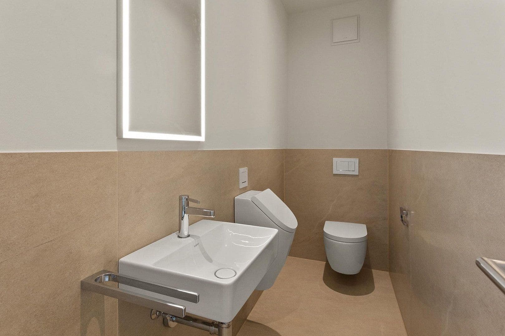 Prenájom bytu 4-izbový 166 m², Liebfrauenstraße 12, Oberursel (Taunus), Hesensko Prenájom bytu 4-izbový 166 m², Liebfrauenstraße 12, Oberursel (Taunus), Hesensko