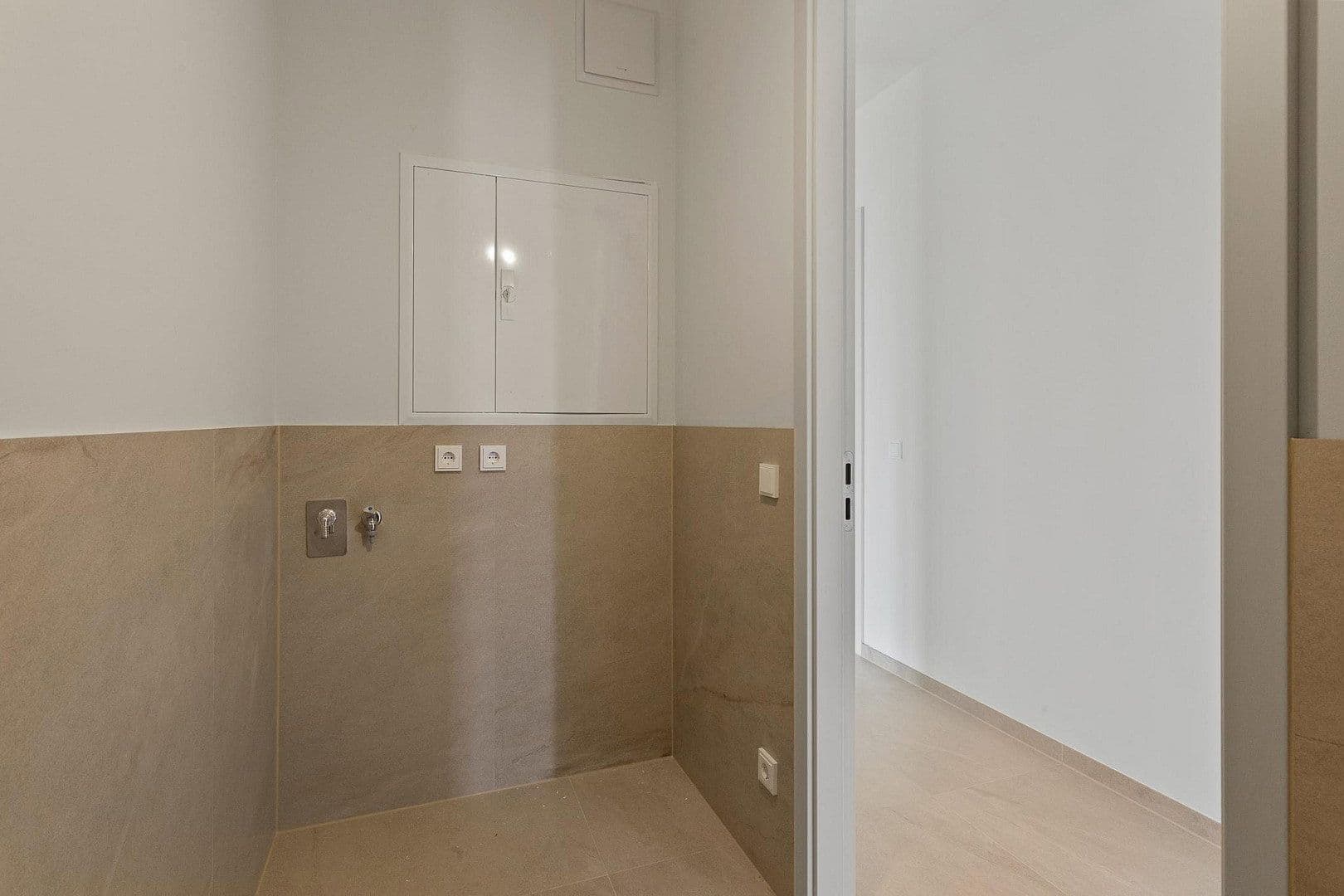 Prenájom bytu 4-izbový 166 m², Liebfrauenstraße 12, Oberursel (Taunus), Hesensko Prenájom bytu 4-izbový 166 m², Liebfrauenstraße 12, Oberursel (Taunus), Hesensko