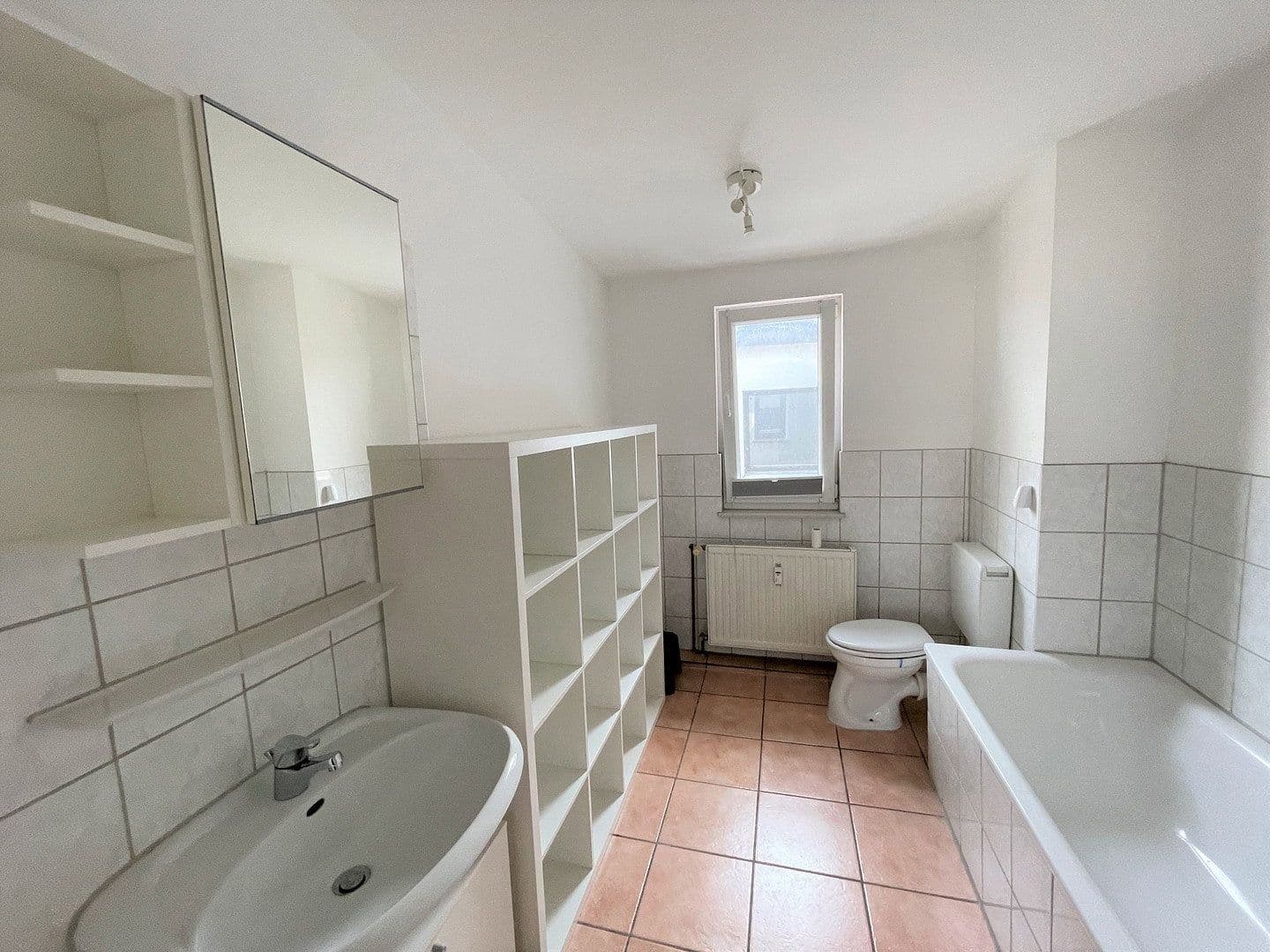 Prenájom bytu 1-izbový 40 m², Herforder Straße 209, Bielefeld, Severné Porýnie - Westfálsko Prenájom bytu 1-izbový 40 m², Herforder Straße 209, Bielefeld, Severné Porýnie - Westfálsko