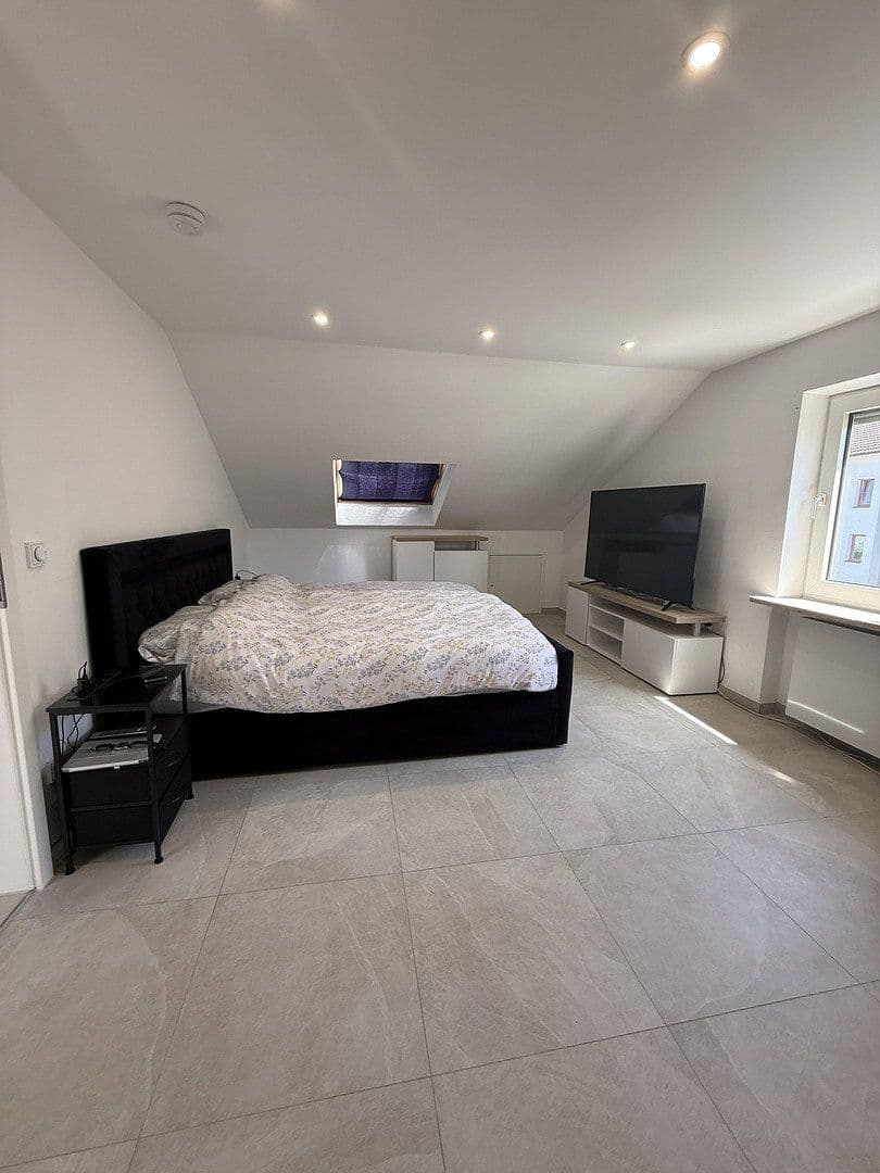 Prenájom domu 200 m², pozemok 330 m², Kaufbeuren, Bavorsko Prenájom domu 200 m², pozemok 330 m², Kaufbeuren, Bavorsko