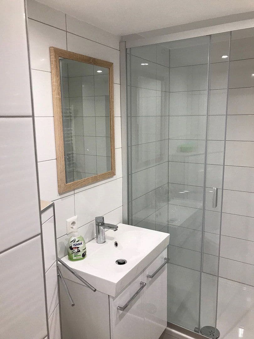 Prenájom bytu 2-izbový 62 m², Karlsruhe, Bádensko-Wurttembersko Prenájom bytu 2-izbový 62 m², Karlsruhe, Bádensko-Wurttembersko
