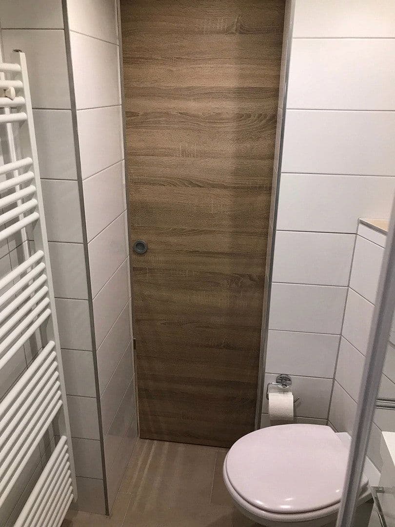 Prenájom bytu 2-izbový 62 m², Karlsruhe, Bádensko-Wurttembersko Prenájom bytu 2-izbový 62 m², Karlsruhe, Bádensko-Wurttembersko